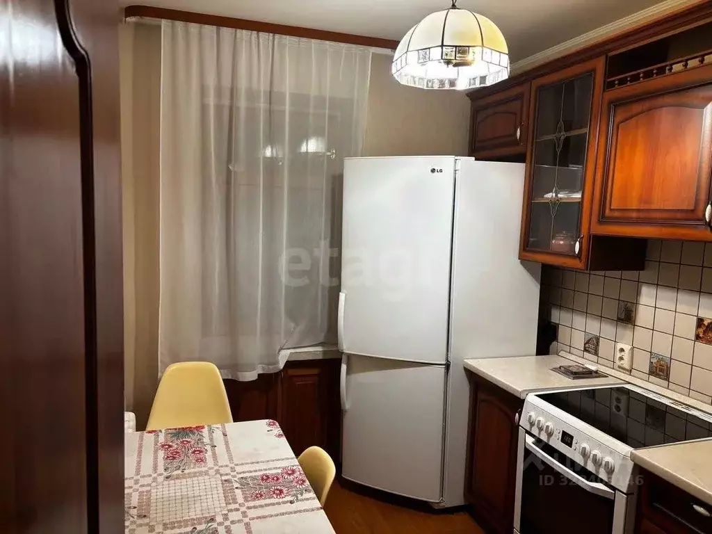 3-к кв. Тюменская область, Тюмень Амурская ул., 68 (57.9 м) - Фото 1