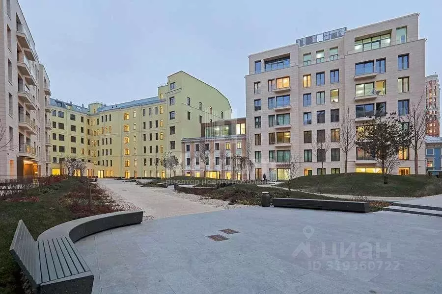 Квартира, 5 и более комнат, 236 м - Фото 0