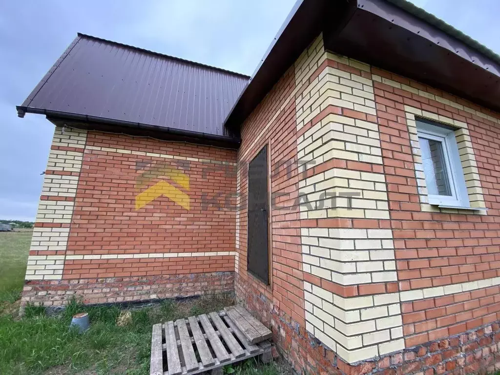 Дом в Омская область, Таврическое рп ул. Спартаковская (122 м) - Фото 2