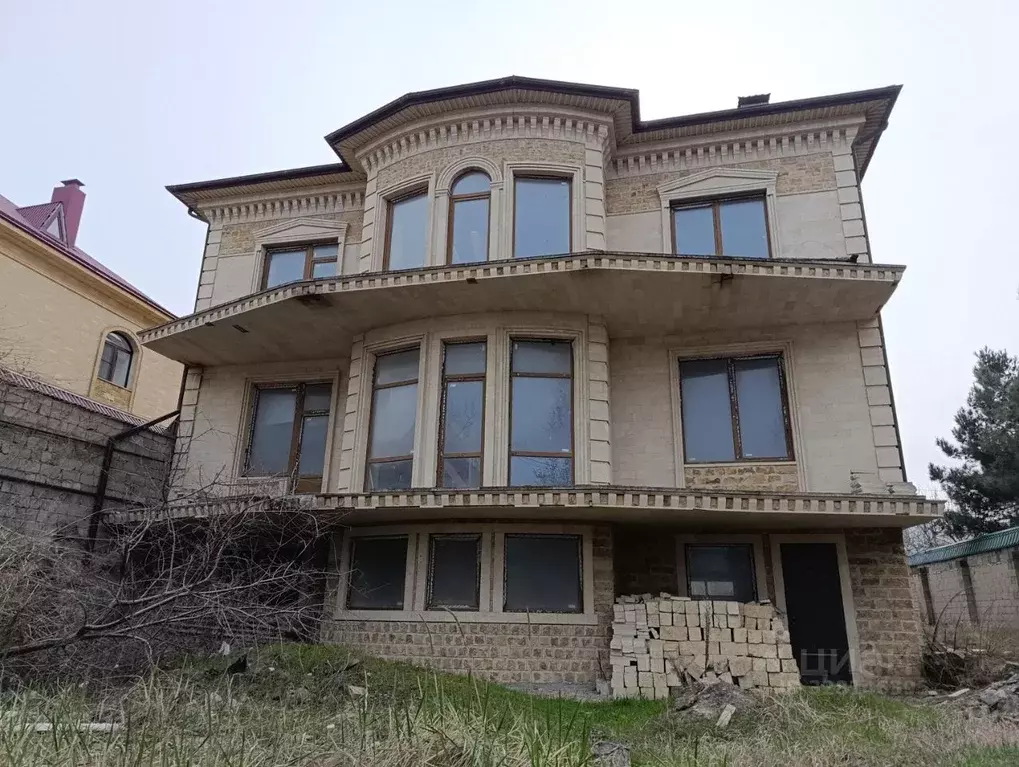 Дом в Дагестан, Каспийск  (450 м) - Фото 1