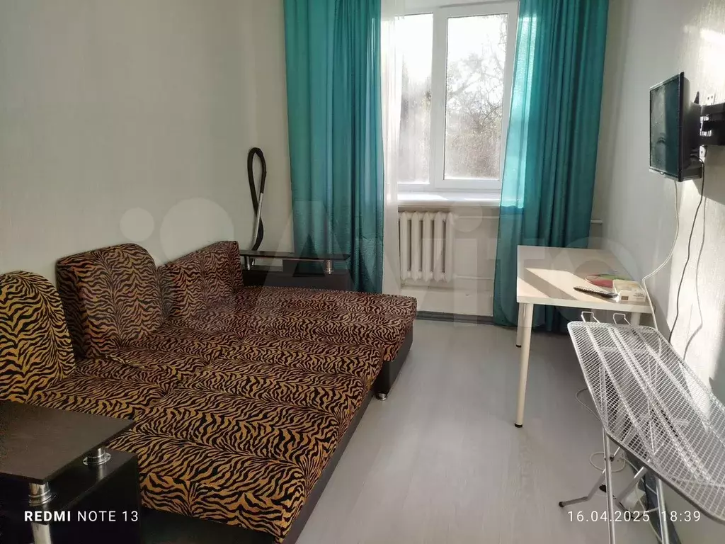 Комната 18 м в 3-к., 2/3 эт. - Фото 0