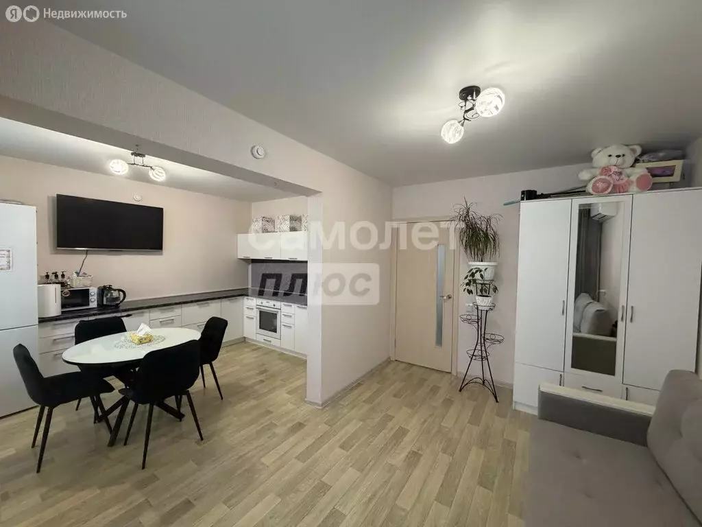 2-комнатная квартира: Челябинск, улица Маршала Чуйкова, 5 (52 м) - Фото 1