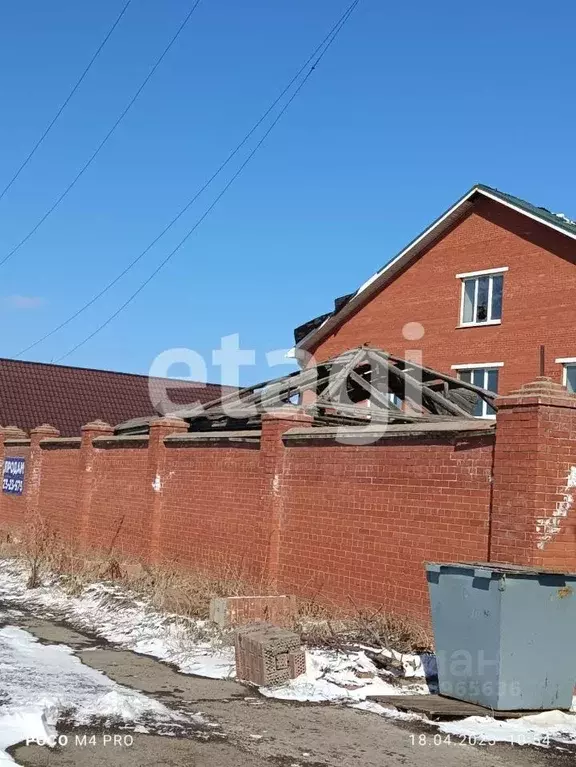 Дом в Красноярский край, Емельяново городское поселение, Емельяново ... - Фото 1