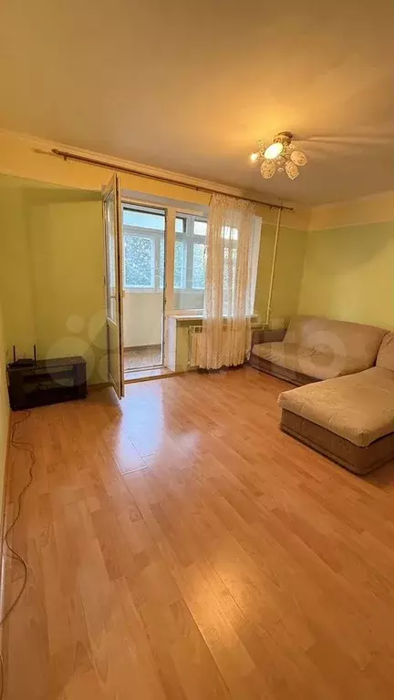 2-к. квартира, 56 м, 4/10 эт. - Фото 1