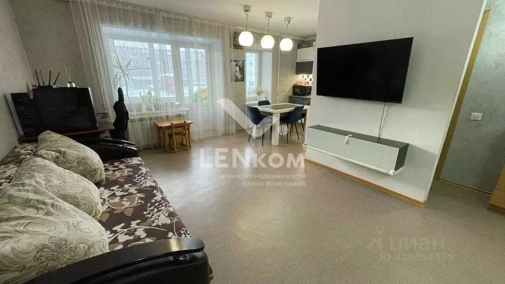 3-к кв. Татарстан, Агрыз ул. Гоголя, 1 (59.8 м) - Фото 1