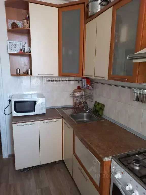 3-к кв. Чувашия, Чебоксары ул. Петрова, 2 (70.6 м) - Фото 1