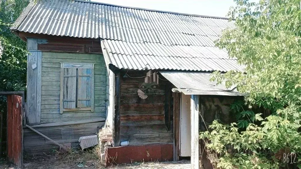 Дом в Саратовская область, с. Воскресенское ул. Ленина, 52 (53 м) - Фото 1