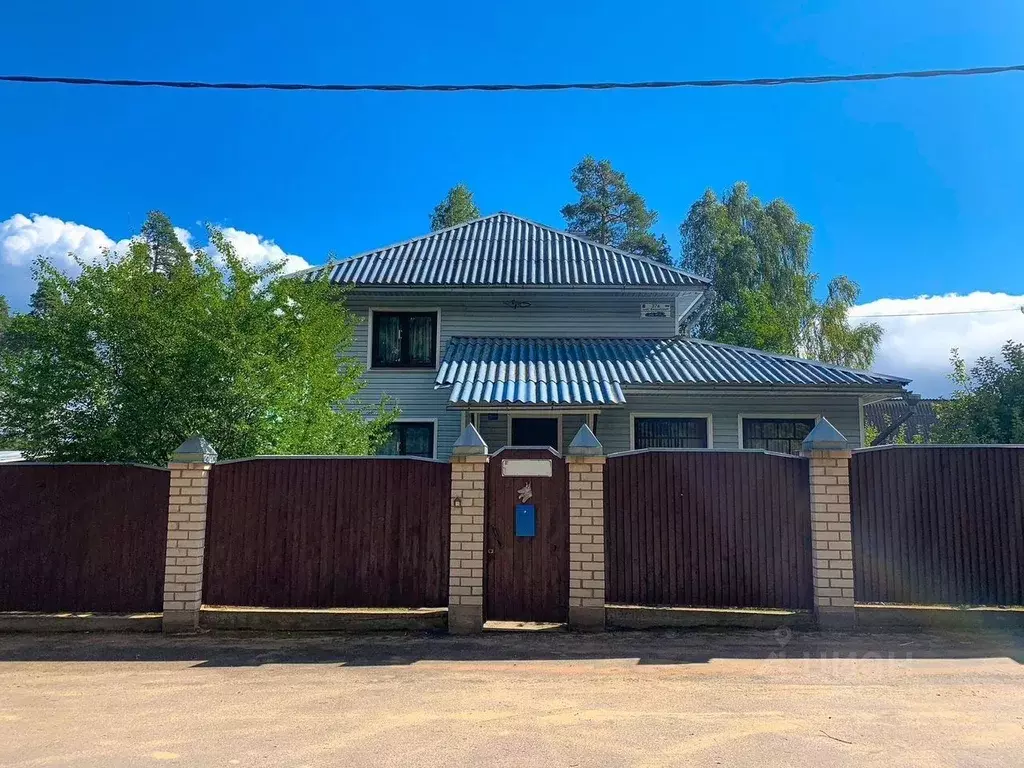 Дом в Ленинградская область, Луга  (202 м) - Фото 2