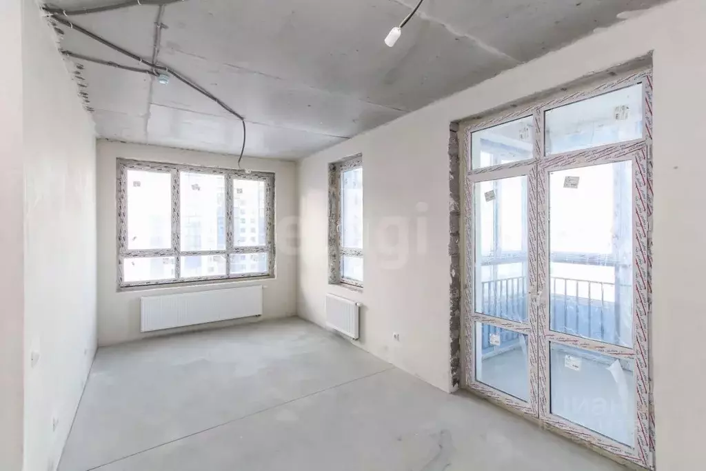 2-к кв. Тюменская область, Тюмень ул. Братьев Бондаревых, 5 (60.8 м) - Фото 1