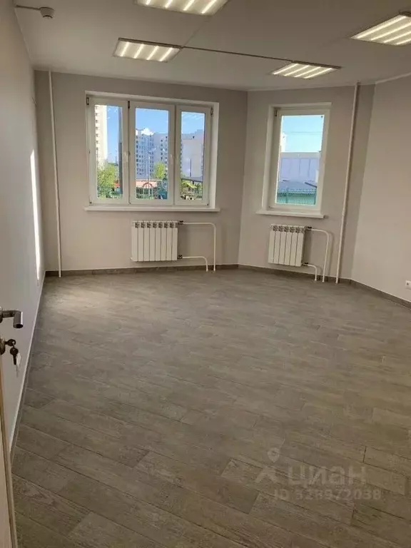 Помещение свободного назначения в Москва ул. Маршала Савицкого, 30к1 ... - Фото 1