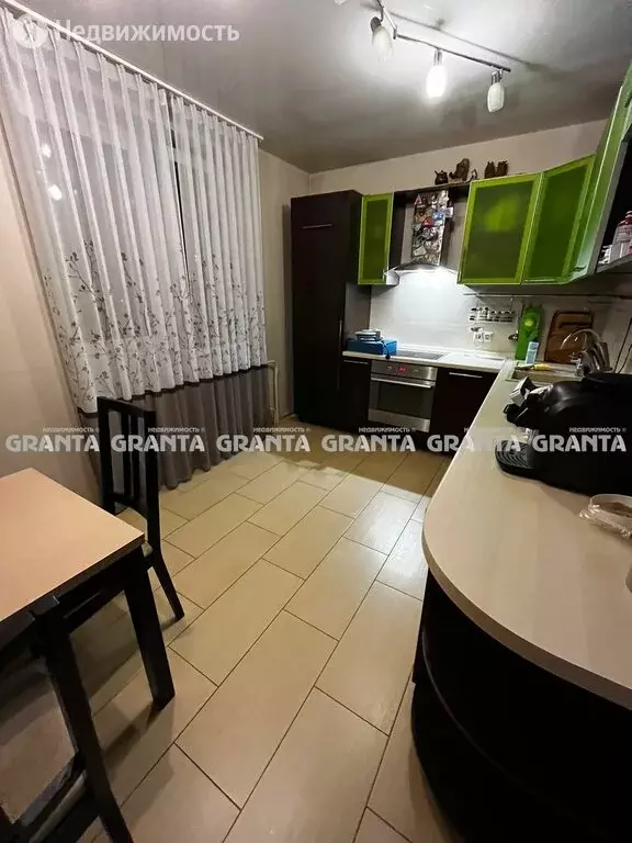 2-комнатная квартира: Красноярск, микрорайон Северный, улица ... - Фото 1