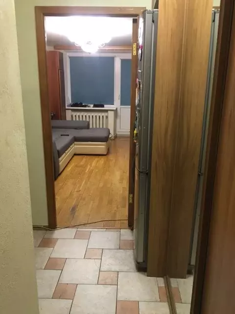 Продается 2-комнатная квартира - Фото 1