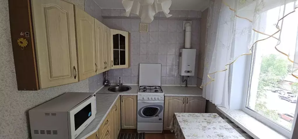 2-к кв. Коми, Ухта Октябрьская ул., 36 (44.1 м) - Фото 1