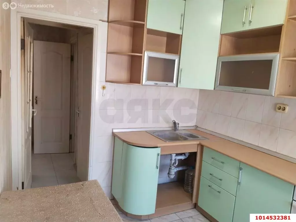 2-комнатная квартира: Краснодар, улица Красных Партизан, 244 (51 м) - Фото 1