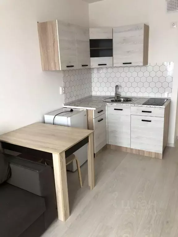 Студия Свердловская область, Екатеринбург ул. Латвийская, 58/5 (22.0 ... - Фото 1