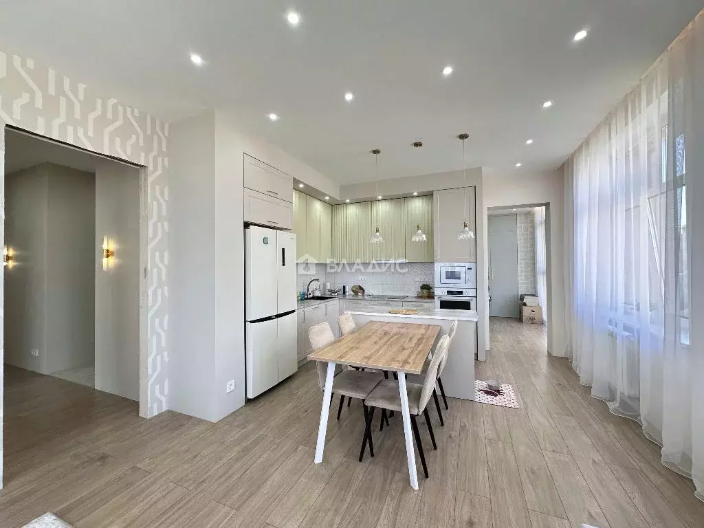 Продается 3-комнатная квартира - Фото 1