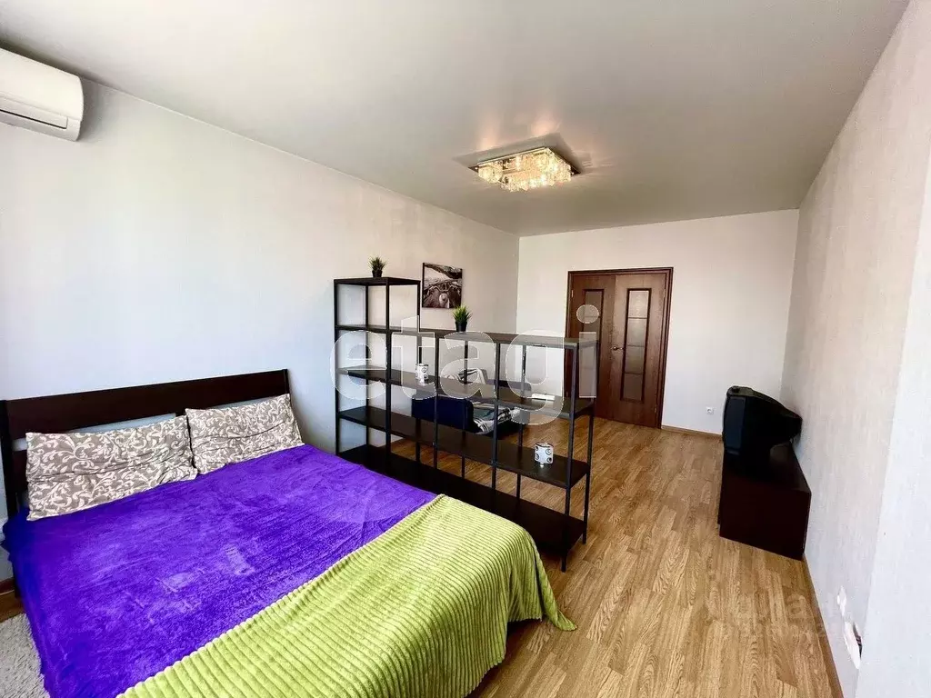 1-к кв. Тюменская область, Тюмень Заречный проезд, 41 (47.3 м) - Фото 1