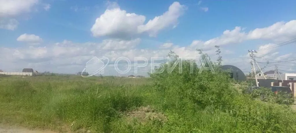 Участок в Тюменская область, Тюмень Казарово мкр, ул. Казаровская, 1 ... - Фото 1