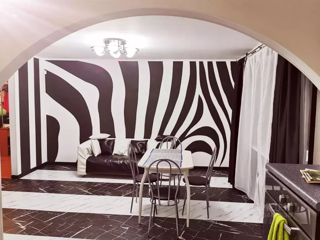 3-к кв. Тюменская область, Тюмень Транспортная ул., 119/2 (73.0 м) - Фото 1