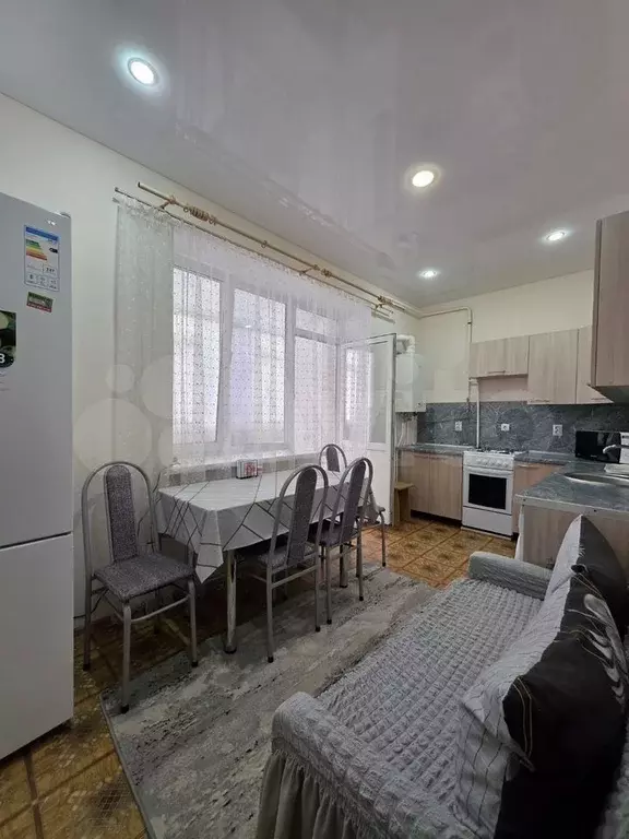 1-к. квартира, 37 м, 5/10 эт. - Фото 1