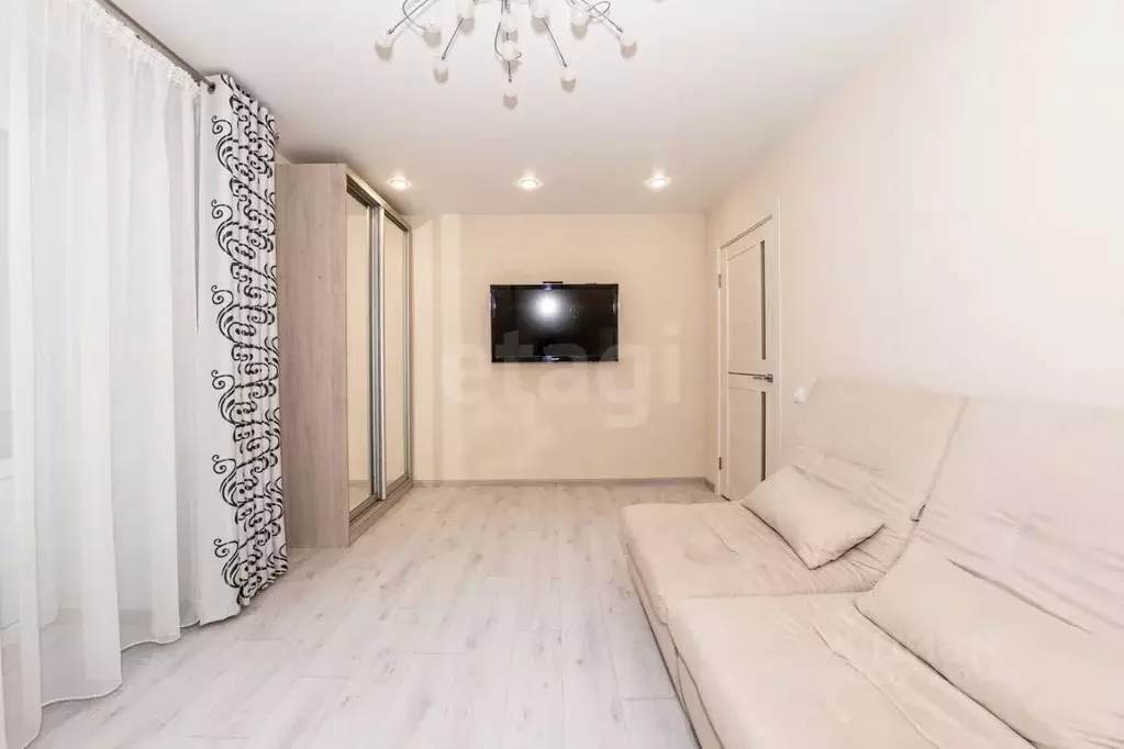 2-к кв. Вологодская область, Череповец Советский просп., 101 (45.6 м) - Фото 1