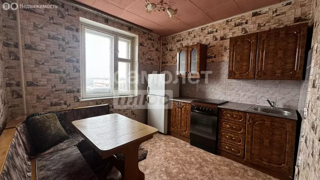 2-комнатная квартира: Сыктывкар, Октябрьский проспект, 184 (52.6 м) - Фото 1