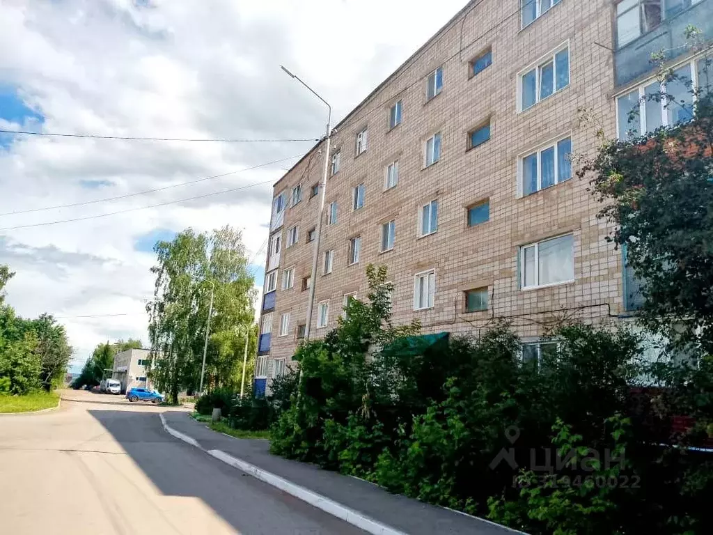 2-к кв. Башкортостан, Бирск ул. 8 Марта, 38А (47.8 м) - Фото 0