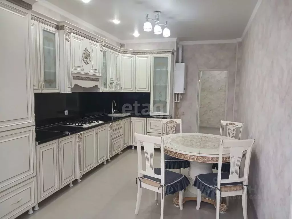 2-к кв. Ингушетия, Магас ул. Хаджи-Бикара Муталиева (80.0 м) - Фото 0