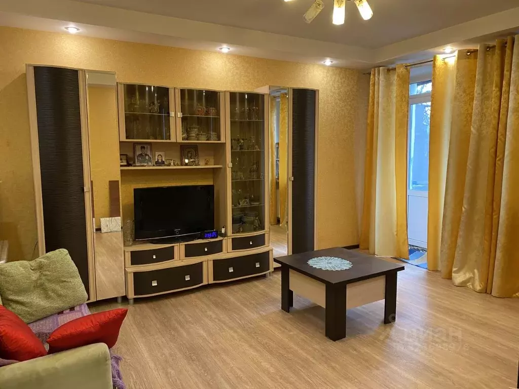 3-к кв. Волгоградская область, Волгоград ул. Лодыгина, 9 (70.9 м) - Фото 1