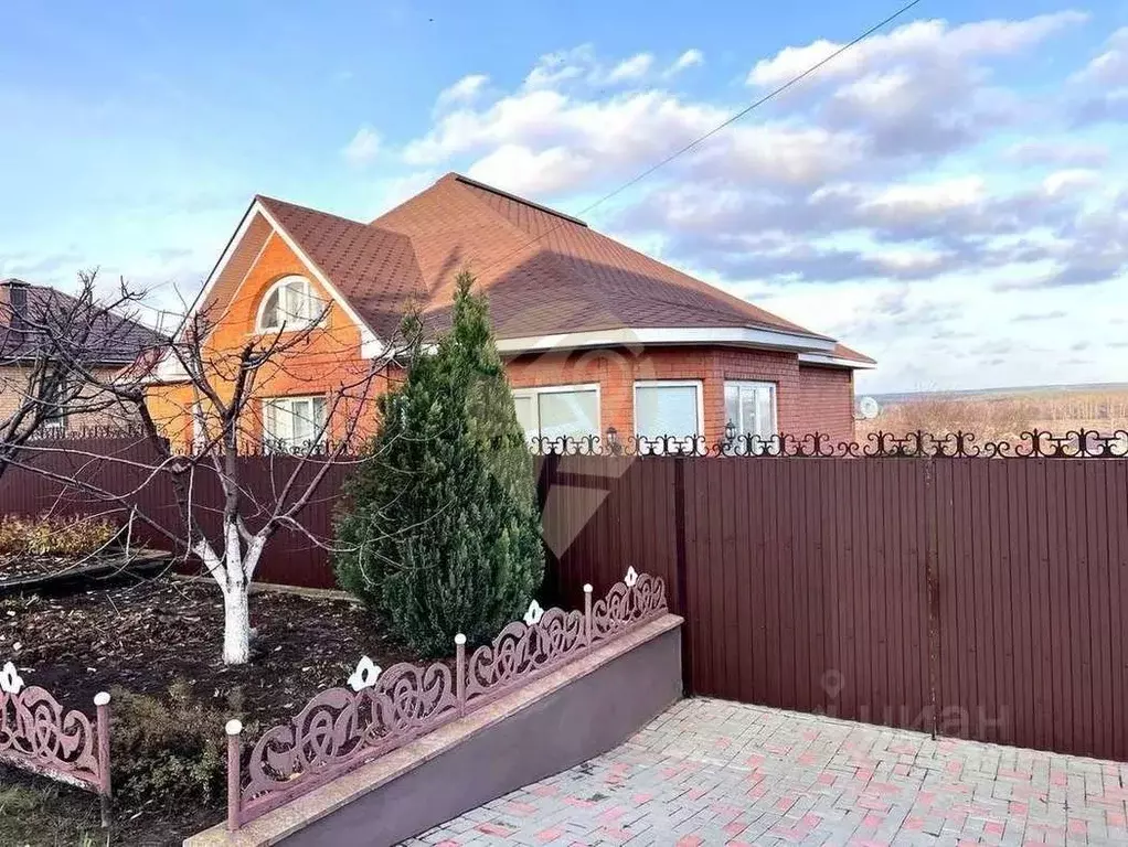 Дом в Белгородская область, Старый Оскол ул. Хмелева (134 м) - Фото 1