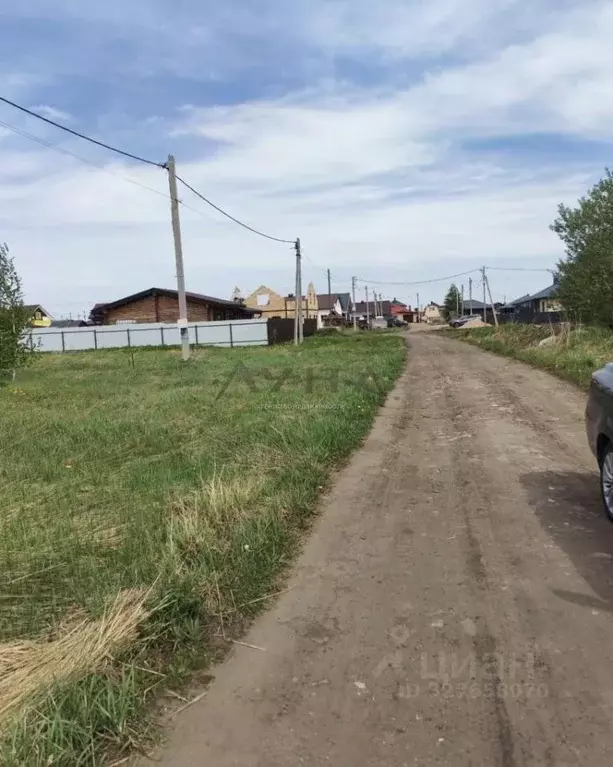 Участок в Татарстан, Тукаевский район, д. Азьмушкино ул. Вахитова, 16 ... - Фото 1