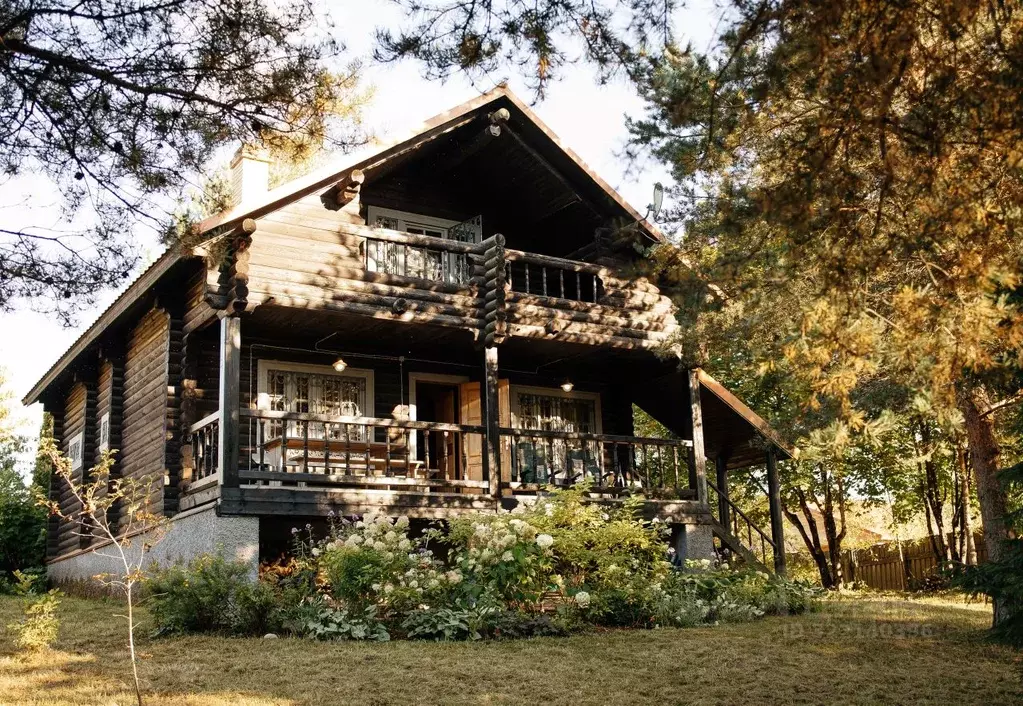 Дом в Новгородская область, Валдайский район, Рощинское с/пос, д. ... - Фото 1