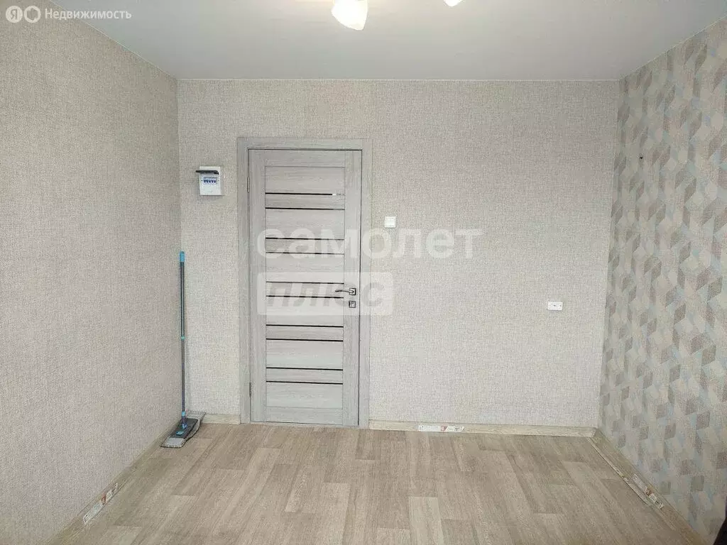 1к в 4-комнатной квартире (13 м) - Фото 0