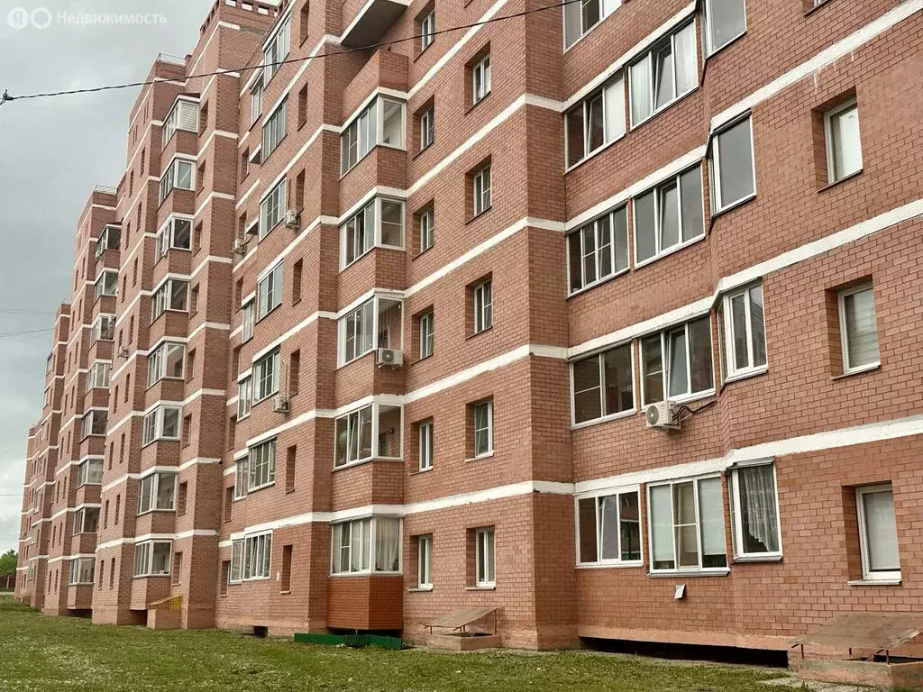 1-комнатная квартира: Киров, улица Архитектора Валерия Зянкина, 7к1 ... - Фото 0