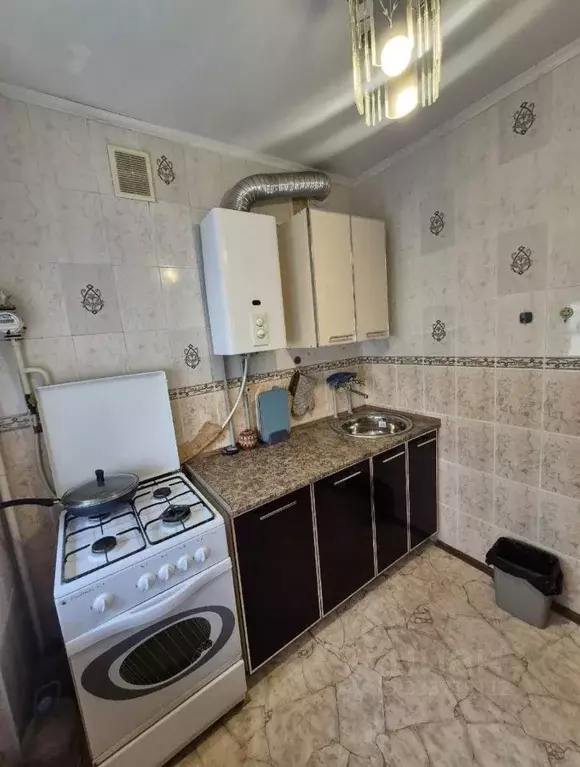 1-к кв. Крым, Феодосия бул. Старшинова, 12 (31.0 м) - Фото 2