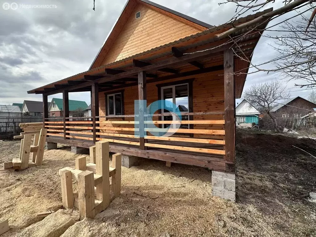 Дом в село Иглино, Железнодорожная улица, 2 (80 м) - Фото 1