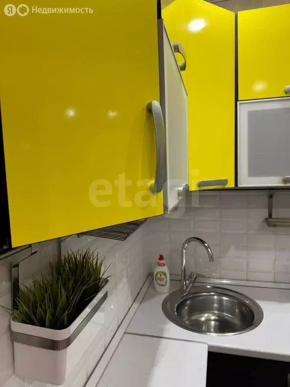 3-комнатная квартира: Саранск, улица Сущинского, 1 (61.2 м) - Фото 2