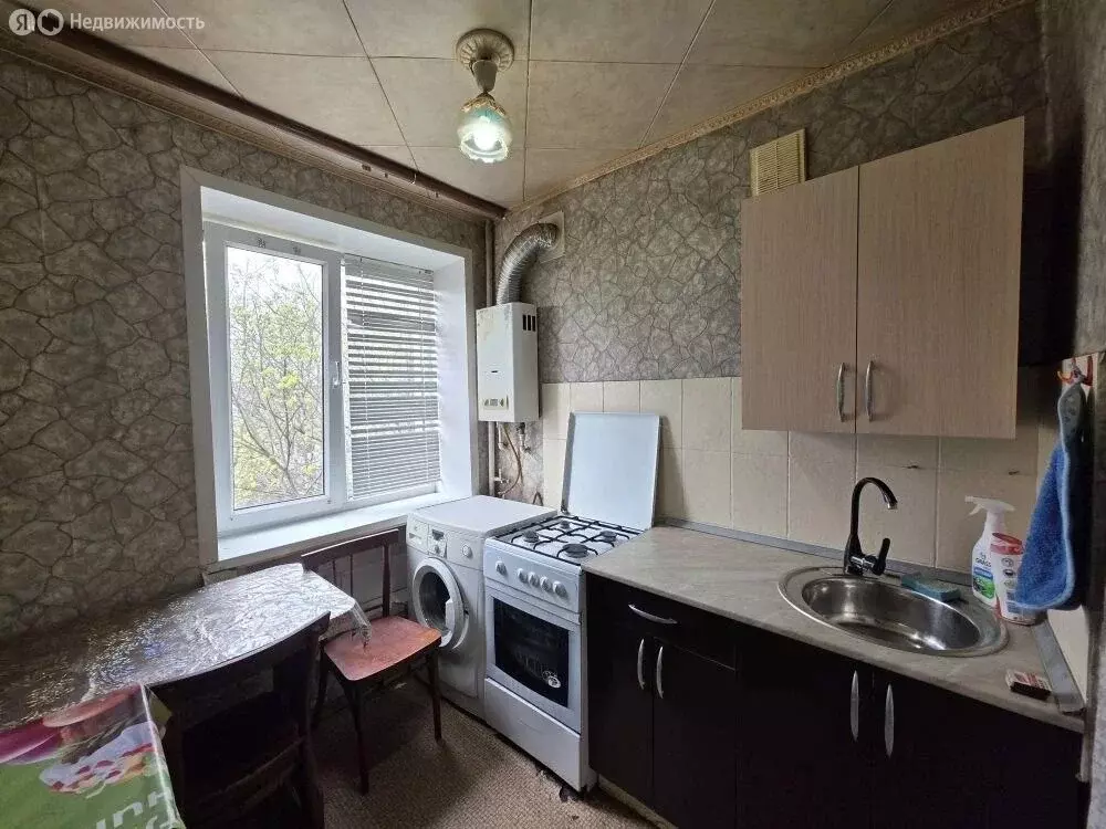 1-комнатная квартира: Лиски, улица 40 лет Октября, 33 (33 м) - Фото 2