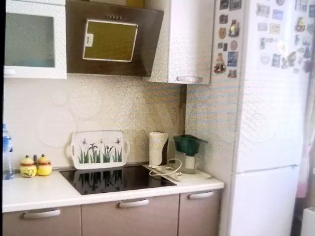 2-к. квартира, 60 м, 4/10 эт. - Фото 0