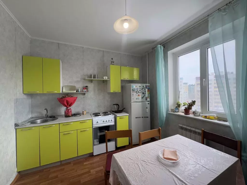 1-к кв. Курская область, Курск просп. Вячеслава Клыкова, 17 (37.5 м) - Фото 1