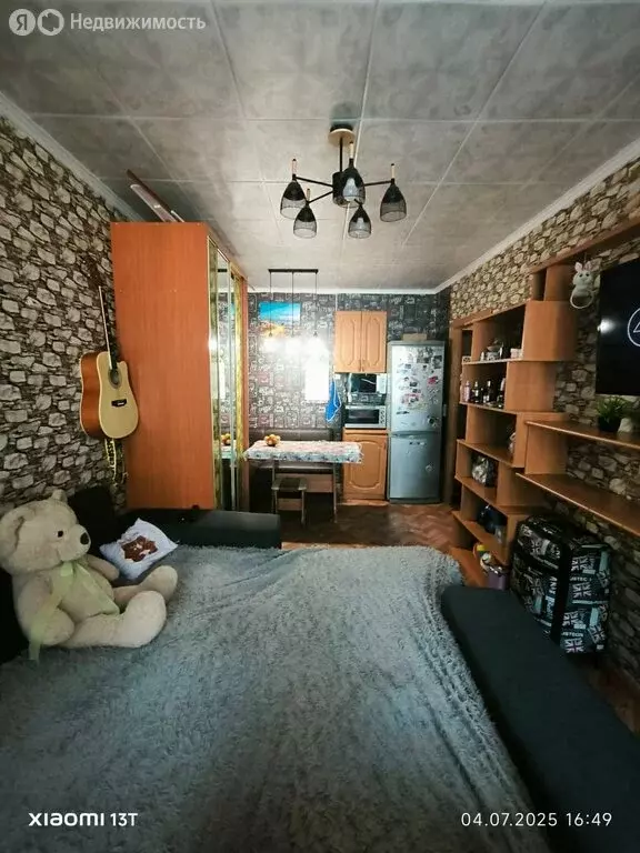2-комнатная квартира: Артём, улица Кирова, 68/1 (29.3 м) - Фото 0