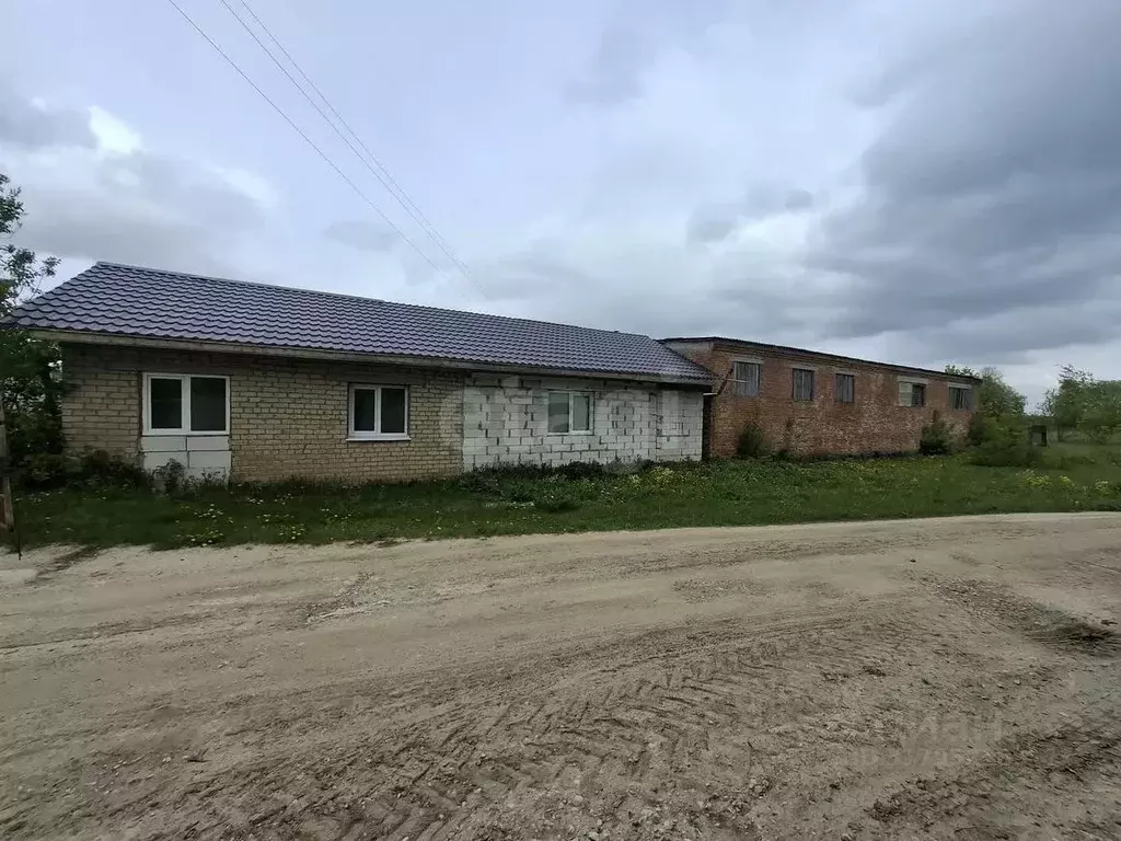 Склад в Калужская область, пос. Бабынино ул. Кооперативная (1000 м) - Фото 1