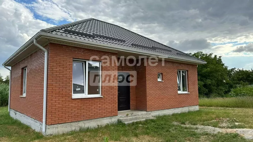 Дом в Динской район, станица Новотитаровская (128 м) - Фото 0