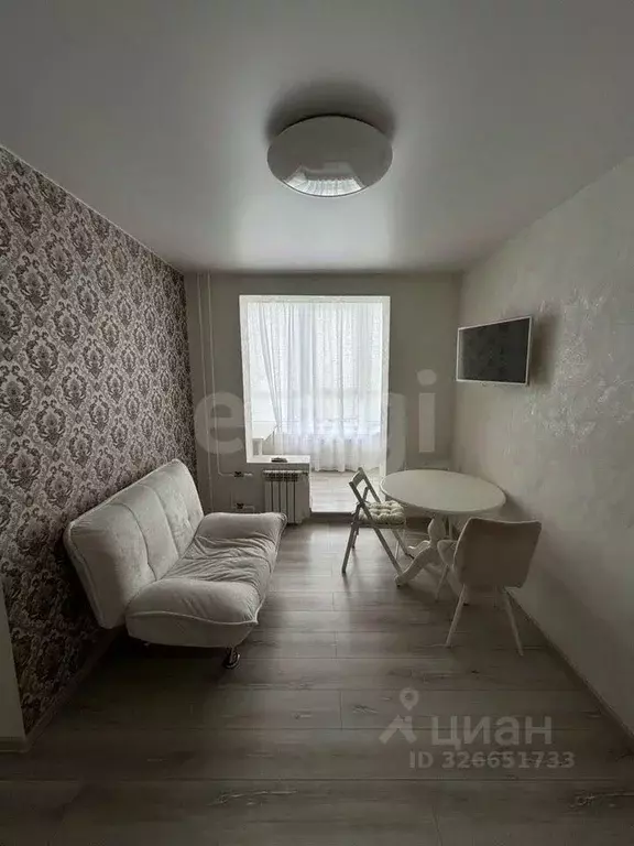 2-к кв. Алтайский край, Барнаул Взлетная ул., 38 (40.0 м) - Фото 1