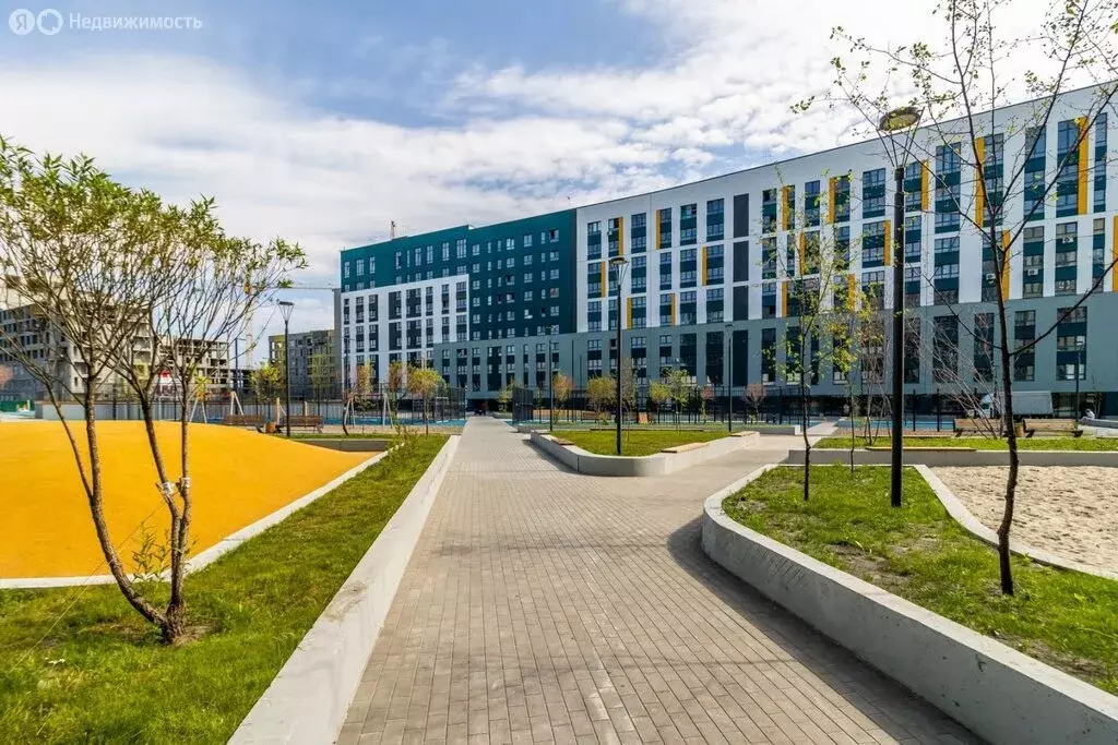 2-комнатная квартира: Тюмень, улица Павла Никольского, 4 (70.5 м) - Фото 1