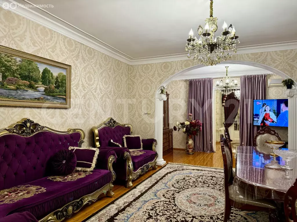 Дом в Махачкала, улица Абдулхакима Исмаилова, 103 (270 м) - Фото 1