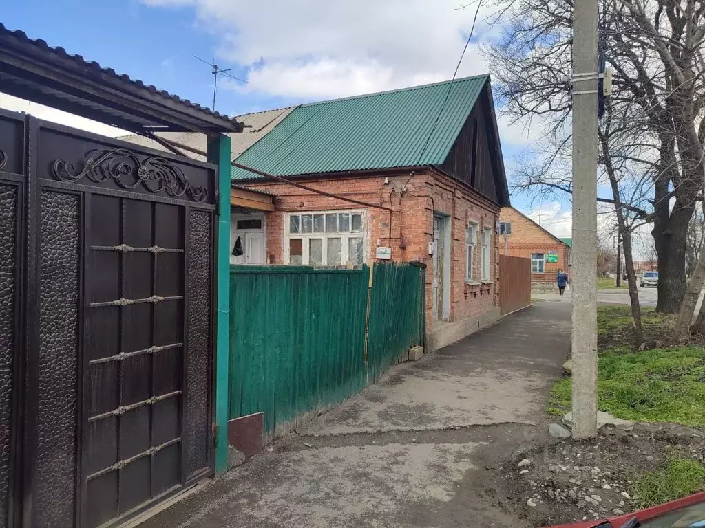 Дом в Северная Осетия, Владикавказ ул. Николаева (110 м) - Фото 0