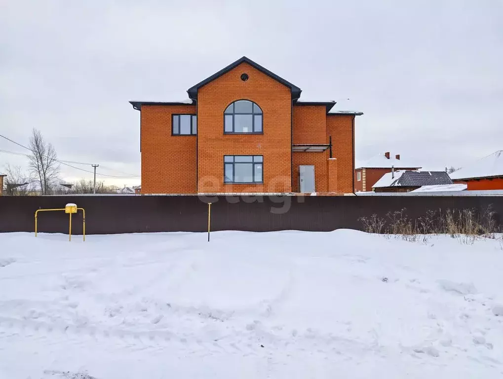 Дом в Тюменская область, Тюмень ул. Сезонная (316 м) - Фото 1