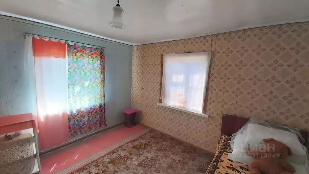 Дом в Брянская область, Жуковский муниципальный округ, д. Глинки ул. ... - Фото 1