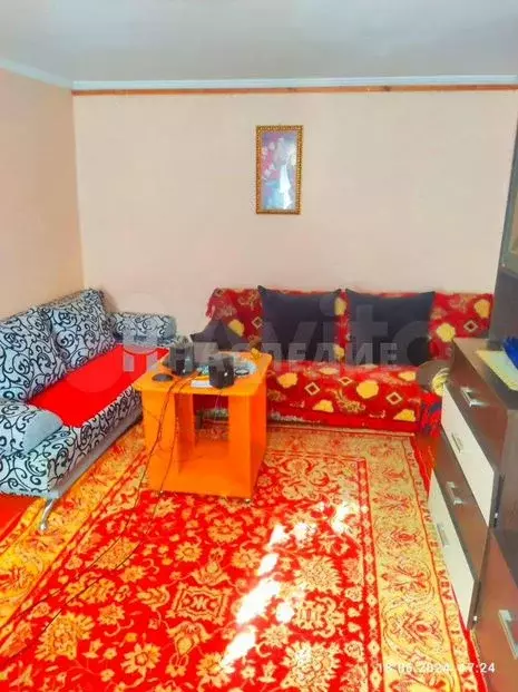 4-к. квартира, 50м, 1/1эт. - Фото 0